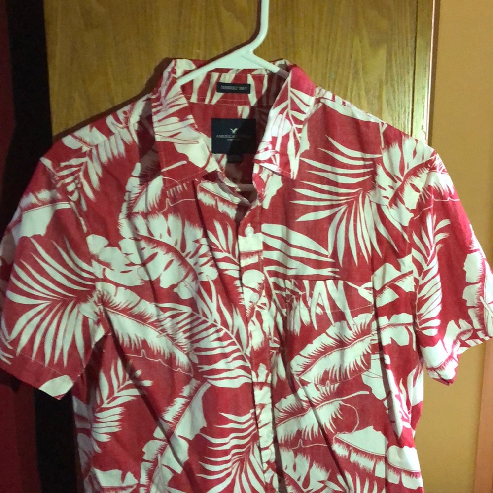 American Eagle Short Sleeve Button-Up